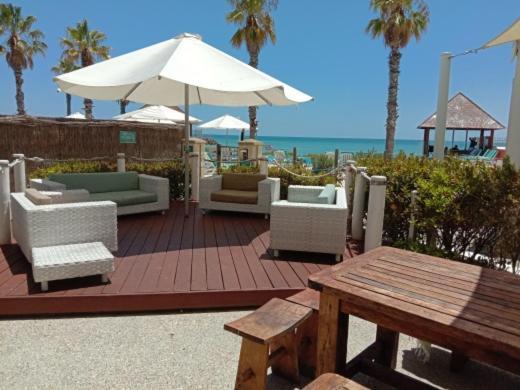 An Ocean,Beachfront And Pool View Apartment 210 Mandurah Exterior foto
