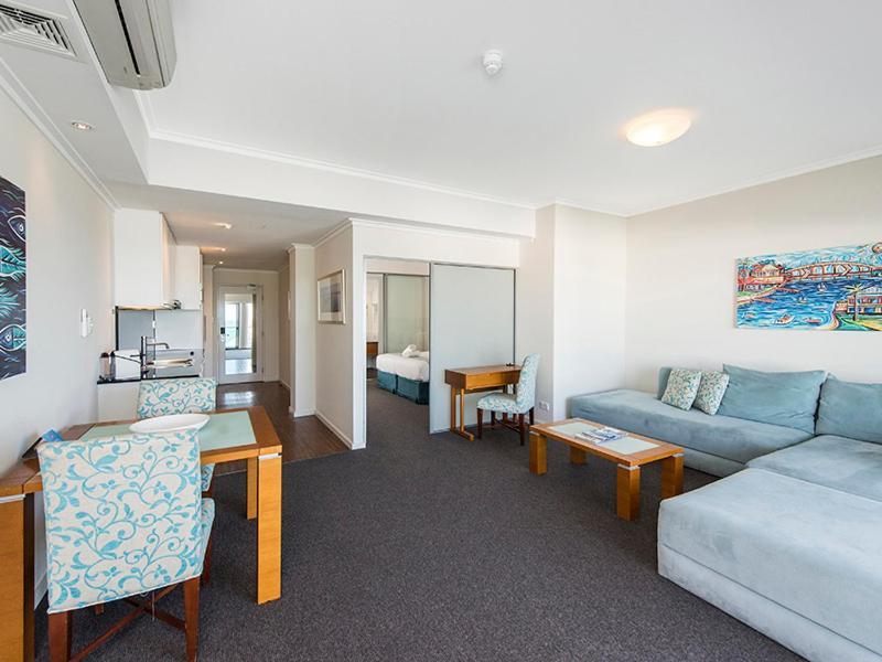 An Ocean,Beachfront And Pool View Apartment 210 Mandurah Exterior foto