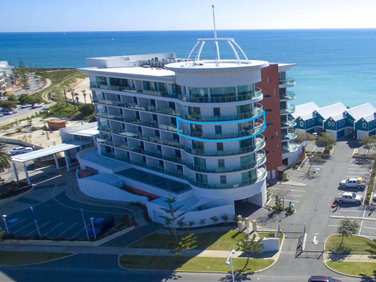 An Ocean,Beachfront And Pool View Apartment 210 Mandurah Exterior foto