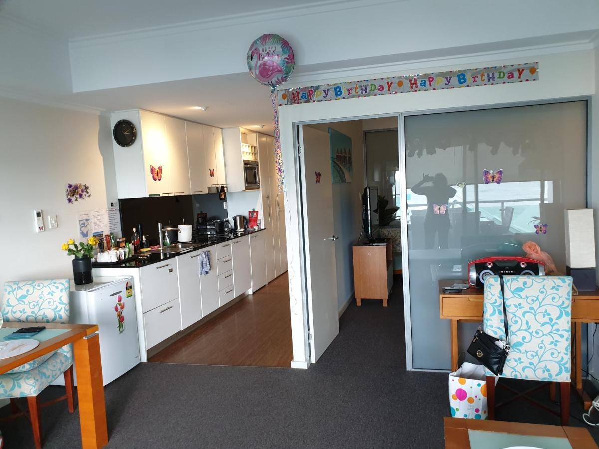An Ocean,Beachfront And Pool View Apartment 210 Mandurah Exterior foto
