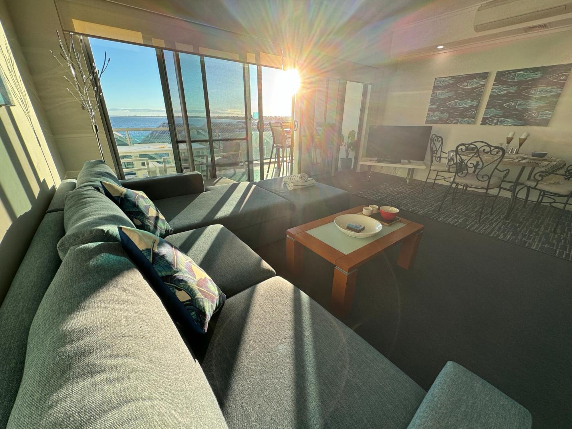 An Ocean,Beachfront And Pool View Apartment 210 Mandurah Exterior foto