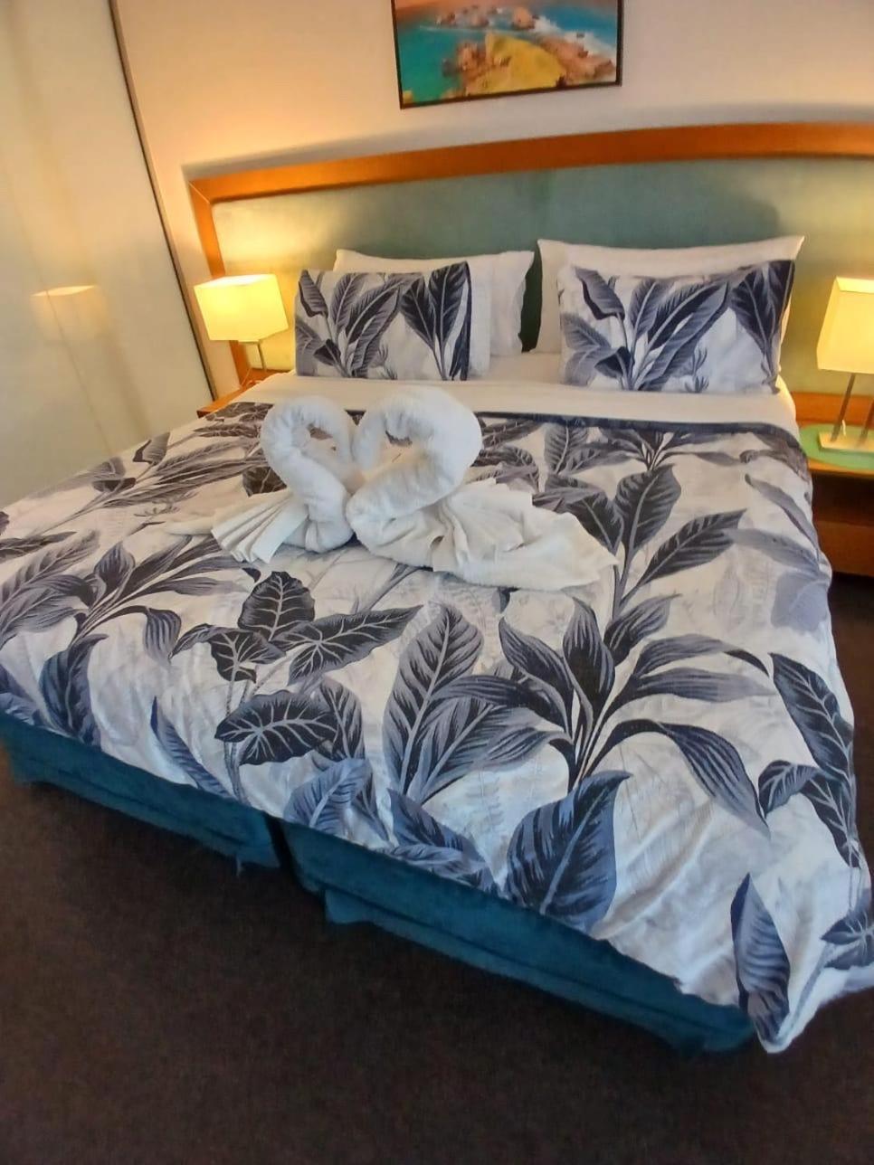 An Ocean,Beachfront And Pool View Apartment 210 Mandurah Exterior foto